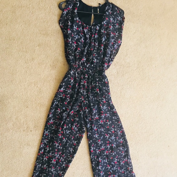 Jumpsuit - Picture 1 of 3